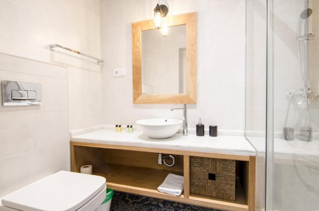 Appartamento Comfy And Centric- 2Bd 1Bth- Espoz Y Mina Madrid Esterno foto