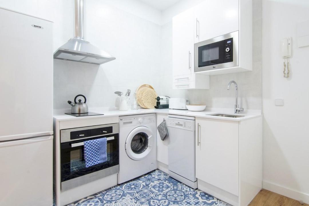 Appartamento Comfy And Centric- 2Bd 1Bth- Espoz Y Mina Madrid Esterno foto
